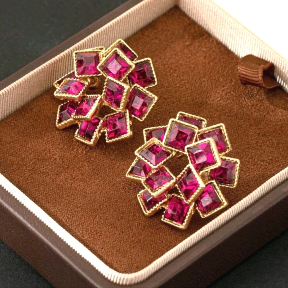 🌟Elegant Vintage Gold and Magenta Pink Geometric Cluster Earrings🌟